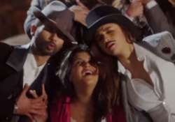 first song gulaabo from shaandaar