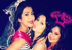 ankita bhargava hen s party pics with friends of tv