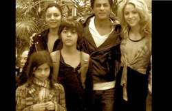 srk now a shakira fan for life