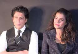 watch video shah rukh khan kajol makes shocking revelation about dilwale dulhaniya le jaayenge