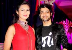 divyanka tripathi shouldn t go back to ssharad malhotra fans