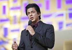 shah rukh khan opens up on festive release of his films