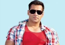 salman khan arms act case actor declares himself hindu muslim during court hearing