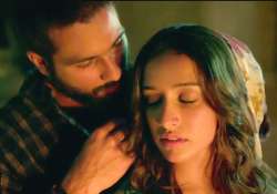 haider khul kabhi toh song review arijit singh magically chants shahid shraddha s intimacy watch video