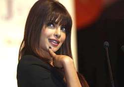 priyanka chopra excited about public chat with fans