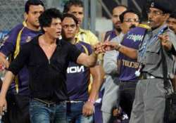 mca lifts shah rukh khan s wankhede ban