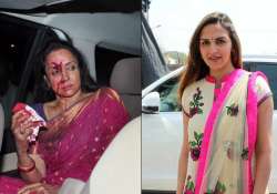 hema malini accident daughter esha deol reaches hospital