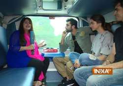 exclusive video ranbir deepika do mind blowing tamasha in train