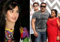 despite arpita s invitation katrina skips her baby shower celebration because of salman khan