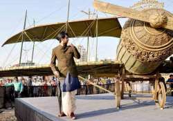 ayushmann khurrana promotes hawaizaada with 19th century airplane see pics