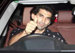 my date is nonexistent says aditya roy kapoor