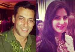 salman khan addresses katrina as katrina kapoor at arpita s wedding view pics