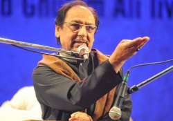 pathankot aftermath twitterati slams mamata for hosting pakistani maestro ghulam ali