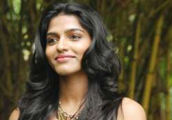 dhansika to play rajinikanth s daugter in his next