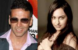 akshay signs up sonakshi for joker