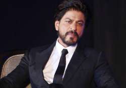 srk withdraws his stand says i never said india is intolerant