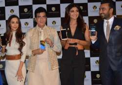 shilpa shetty and raj kundra launch viaan mobiles named after three year old son