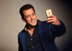 finally salman khan confirms hosting bigg boss 9 shoots promo