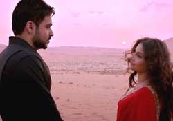 humari adhuri kahani emraan vidya s emotional love saga