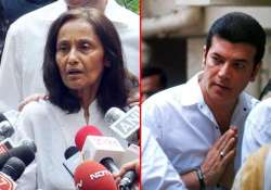 jiah khan suicide aditya pancholi threatens legal action against jiah s mother