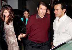 kareena karisma saif celebrate dad randir kapoor s birthday view pics