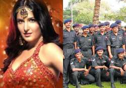 katrina entertains army jawans in kashmir