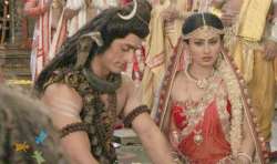 mahadev mohit raina in love with mouni roy