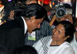 mamata offers fried fish canteen tea biscuits to shah rukh khan