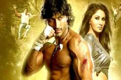 movie review commando vidyut gives hard hitting performance