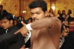 movie review thuppakki