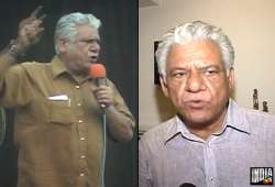 om puri apologises for controversial remarks against politicians