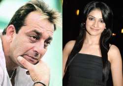 prachi to romance sanjay dutt in saamy remake