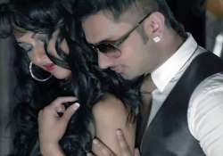 punjabis in canada oppose honey singh show