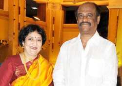 rajinikanth s wife latha sings for daughter soundarya s directorial venture kochadaiiyaan