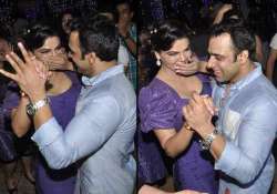 rakhi gets cozy with ex beau abhishek at comedy circus maker s birthday bash view pics