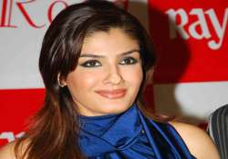 raveena tandon to play agony aunt on tv show