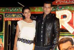 ready revolves around salman i don t mind it says asin