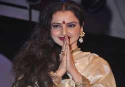 rekha to receive outstanding achievement award at iifa