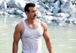 ronit roy beefs up body for villanious role in guddu rangeela