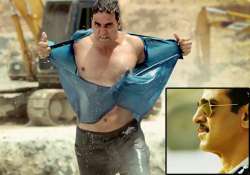 ronit enjoyed deadly action with akshay kumar