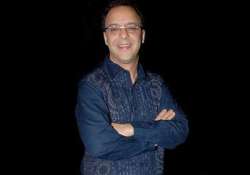 rubbish films are earning rs 100 crore says vidhu vinod chopra