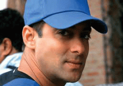 salman donates bricks to patiala gurudwara