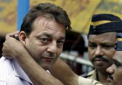 sanjay dutt waits for more than 5 hours in court awaiting to be sent to jail