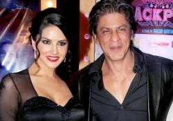 shah rukh khan to romance sunny leone onscreen