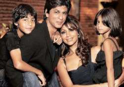 shah rukh khan s surrogate baby due in july