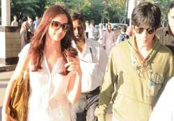 shah rukh makes me feel special deepika padukone