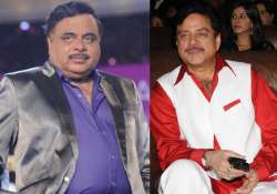 shatrughan sinha wants ambareesh to quit smoking