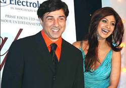 shilpa shetty feels proud to have sunny deol in her first production