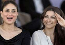 soha bonds with sister in law kareena