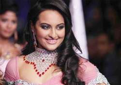 sonakshi sinha feeling homesick